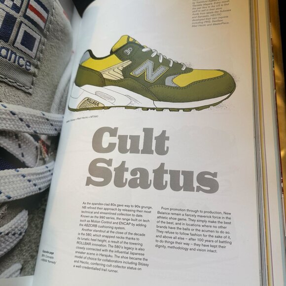 Sneaker Freaker. The Ultimate Sneaker Book - Picture 5 of 10